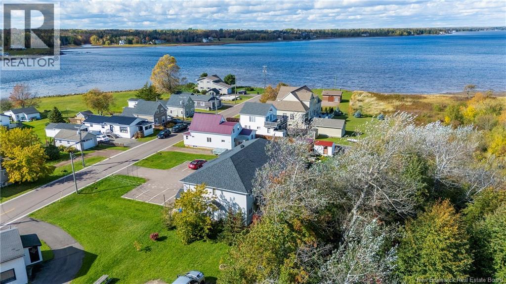 10 Dock Street Property Photo 20