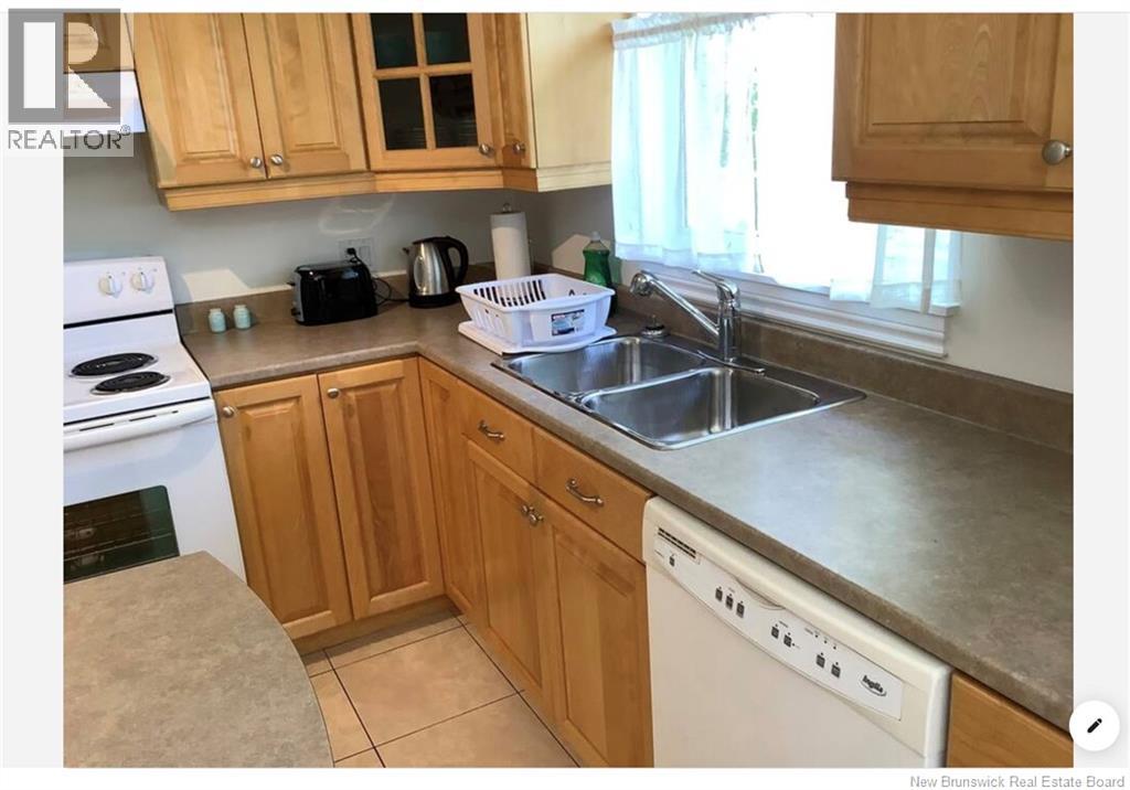 10 Dock Street Property Photo 44