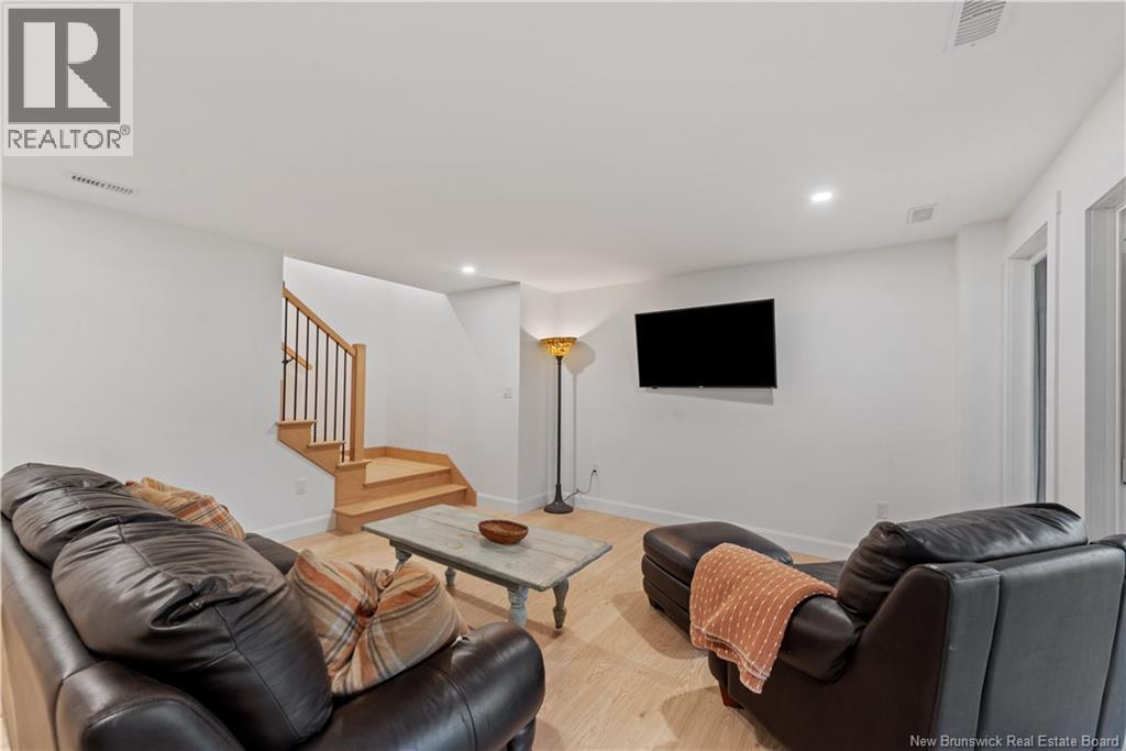 26 Maefield Street Property Photo 30