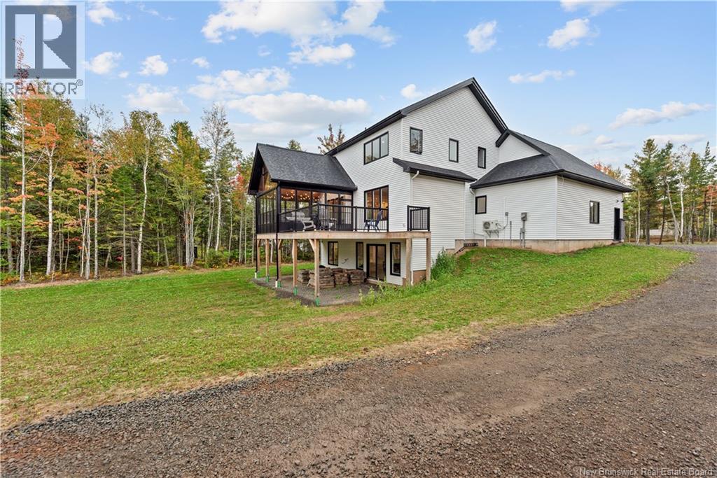26 Maefield Street Property Photo 39