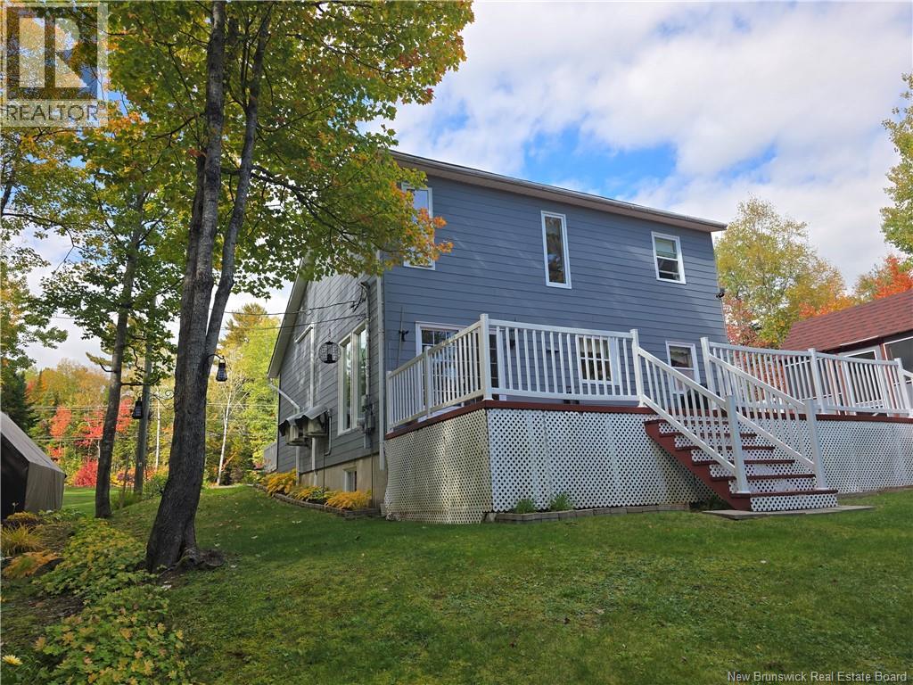 2737 Middle River Rd Property Photo 5