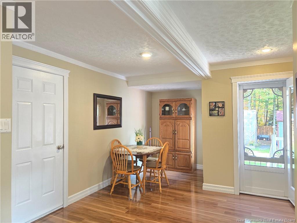 2737 Middle River Rd Property Photo 26