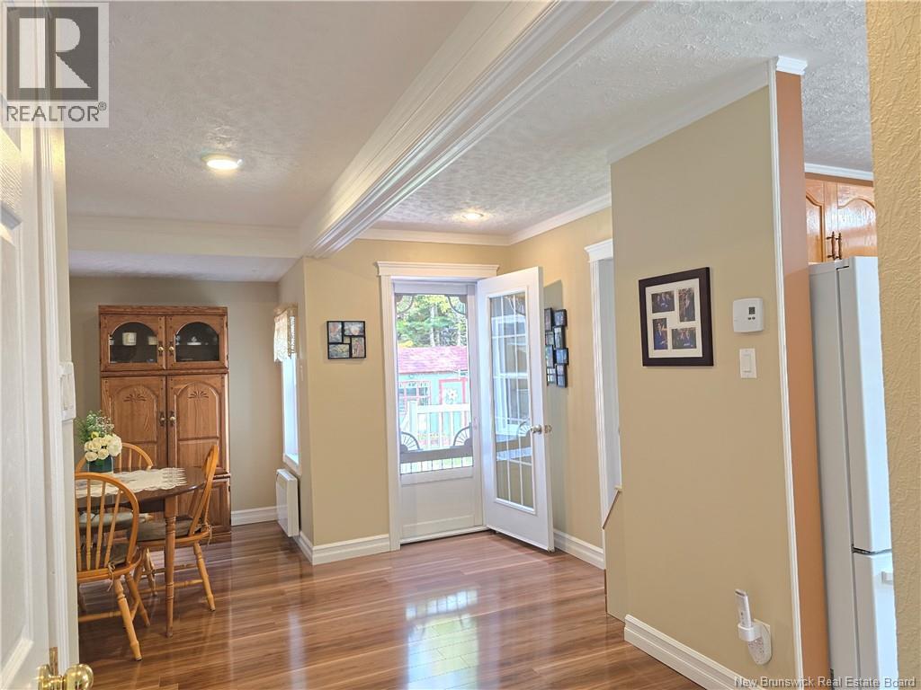 2737 Middle River Rd Property Photo 27