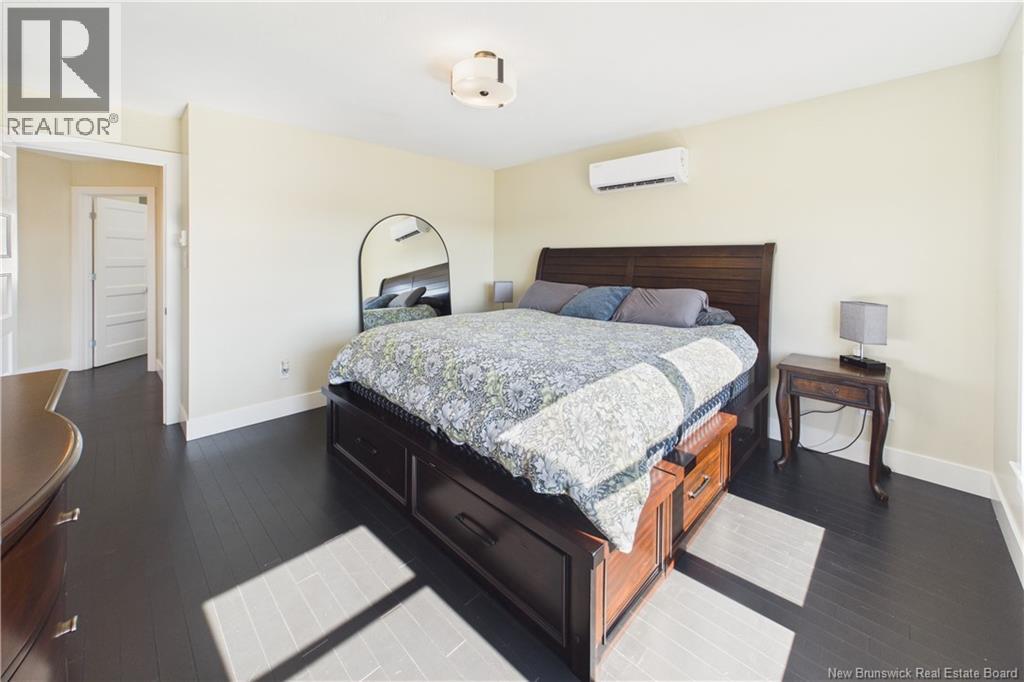 279 Freeman Property Photo 41