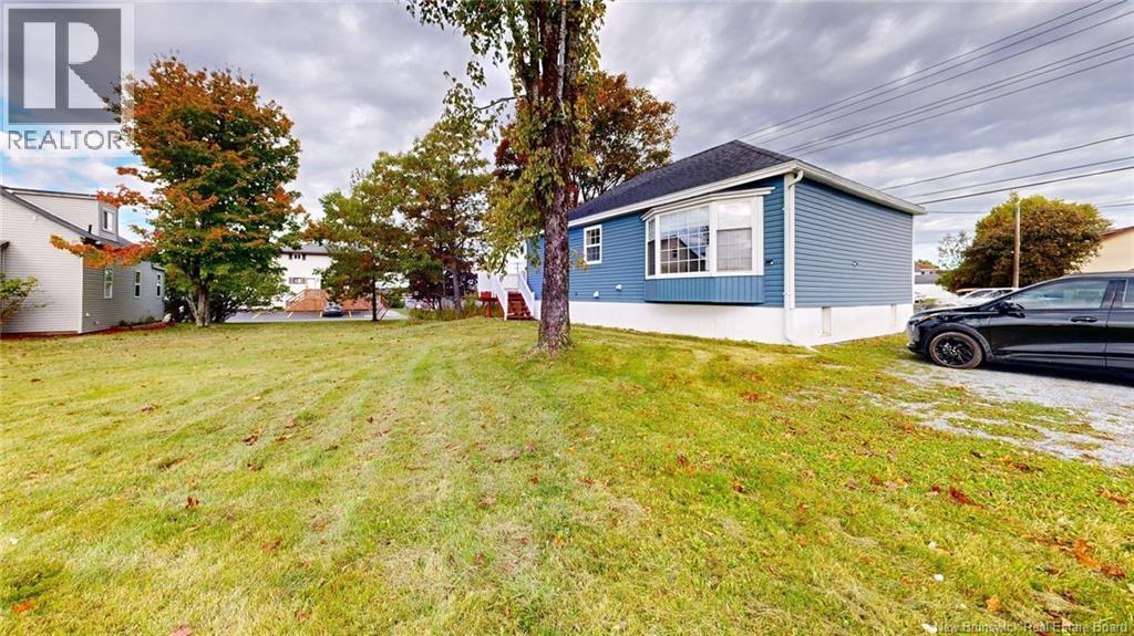 240 Loch Lomond Road Property Photo 2