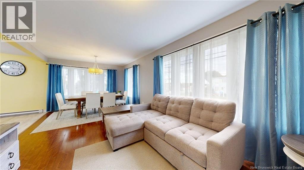 240 Loch Lomond Road Property Photo 4
