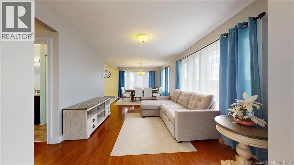 240 Loch Lomond Road Property Photo 5