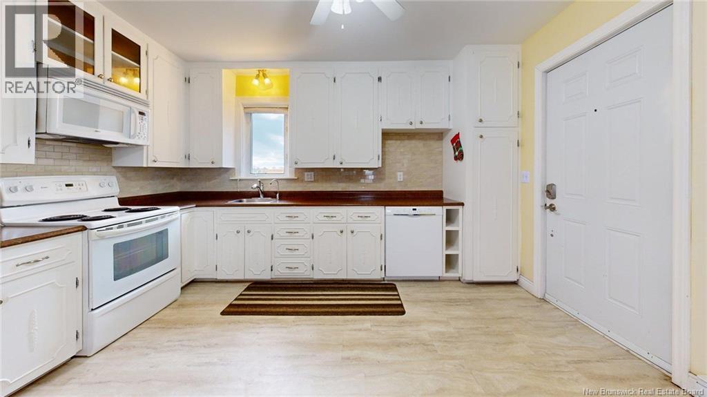 240 Loch Lomond Road Property Photo 11