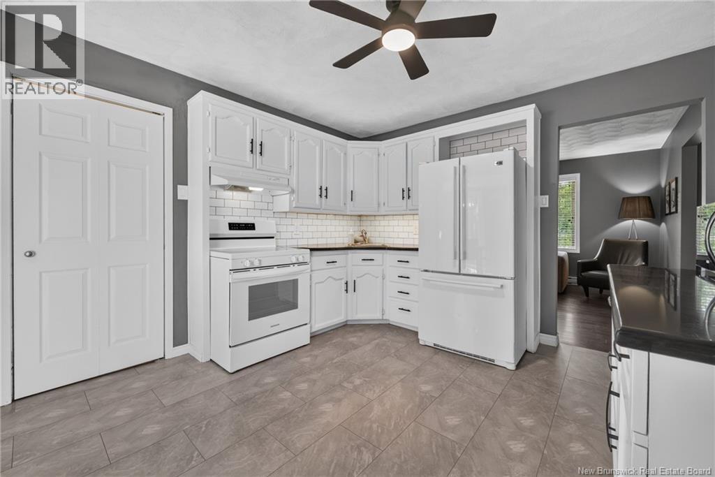 9 Magellan Drive Property Photo 11