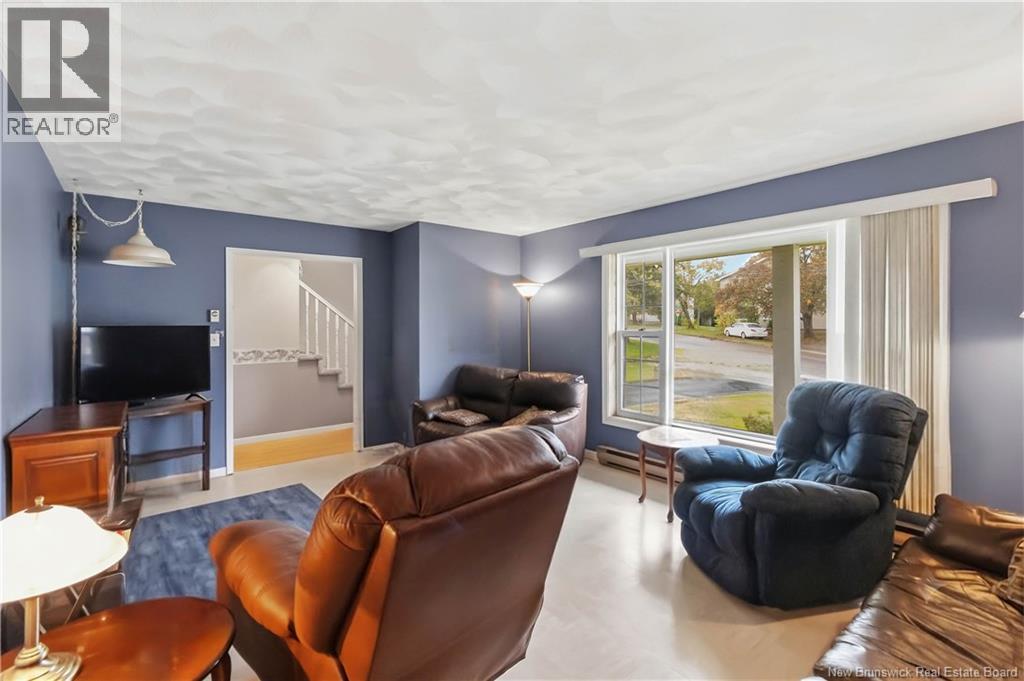 221 Broadway Street Property Photo 11