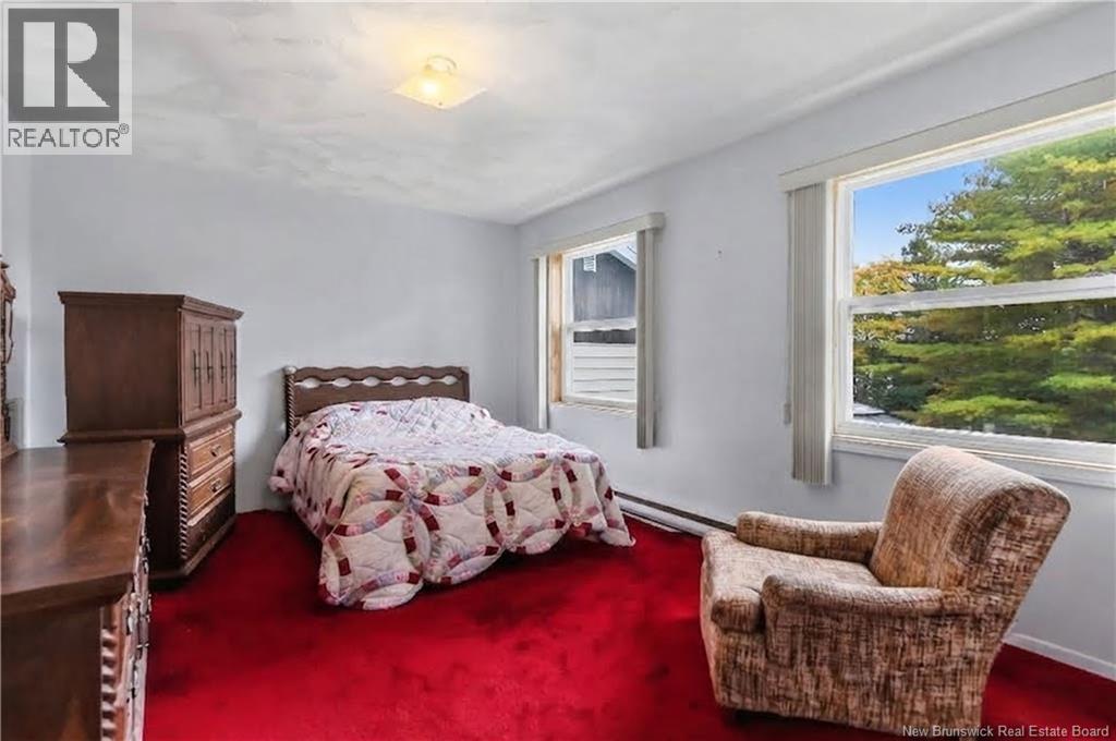 221 Broadway Street Property Photo 18
