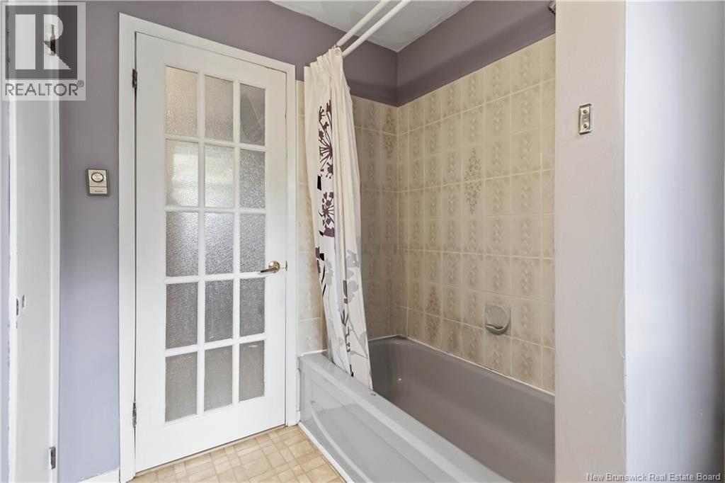 221 Broadway Street Property Photo 23