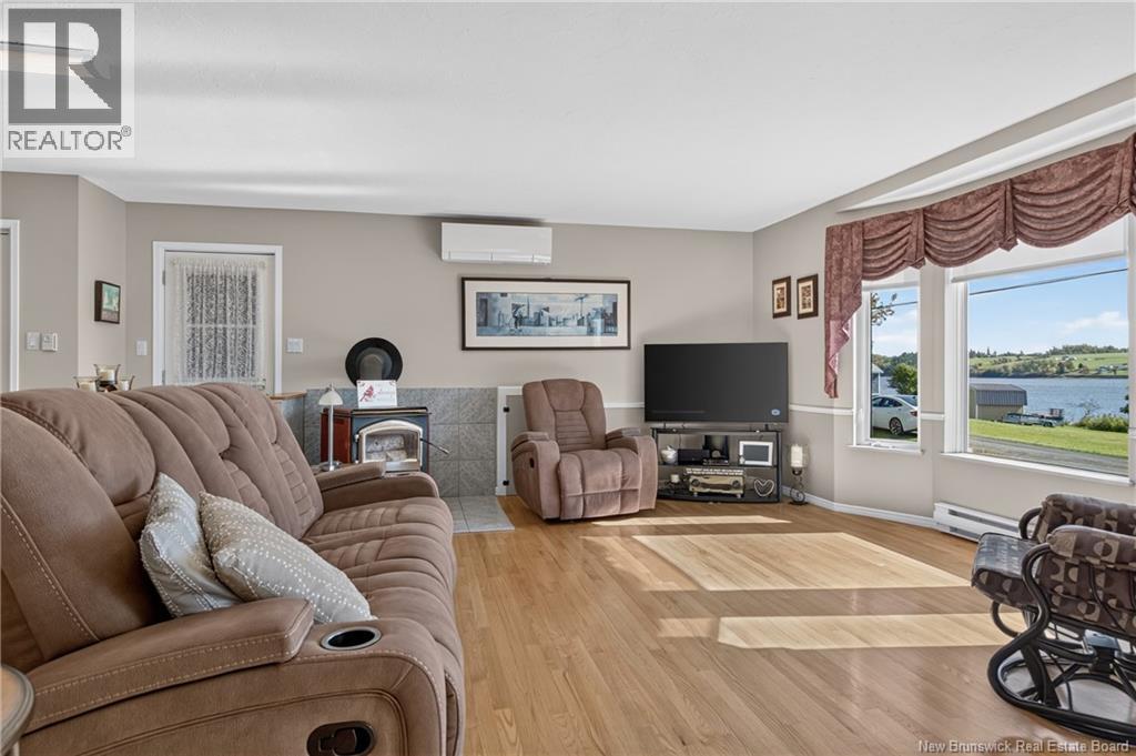 60 Leonard Street Property Photo 7