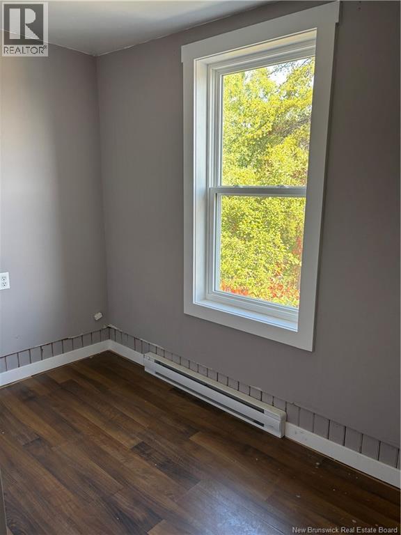 560 Queen Street Property Photo 10