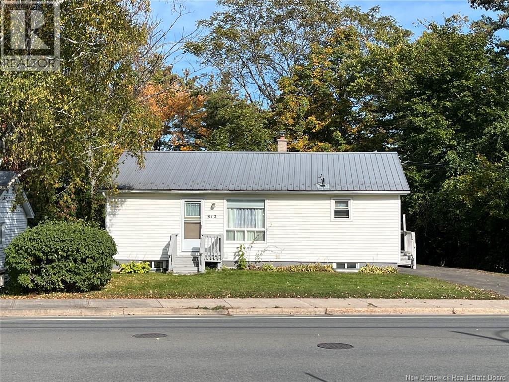 812 Forest Hill Road Property Photo 1