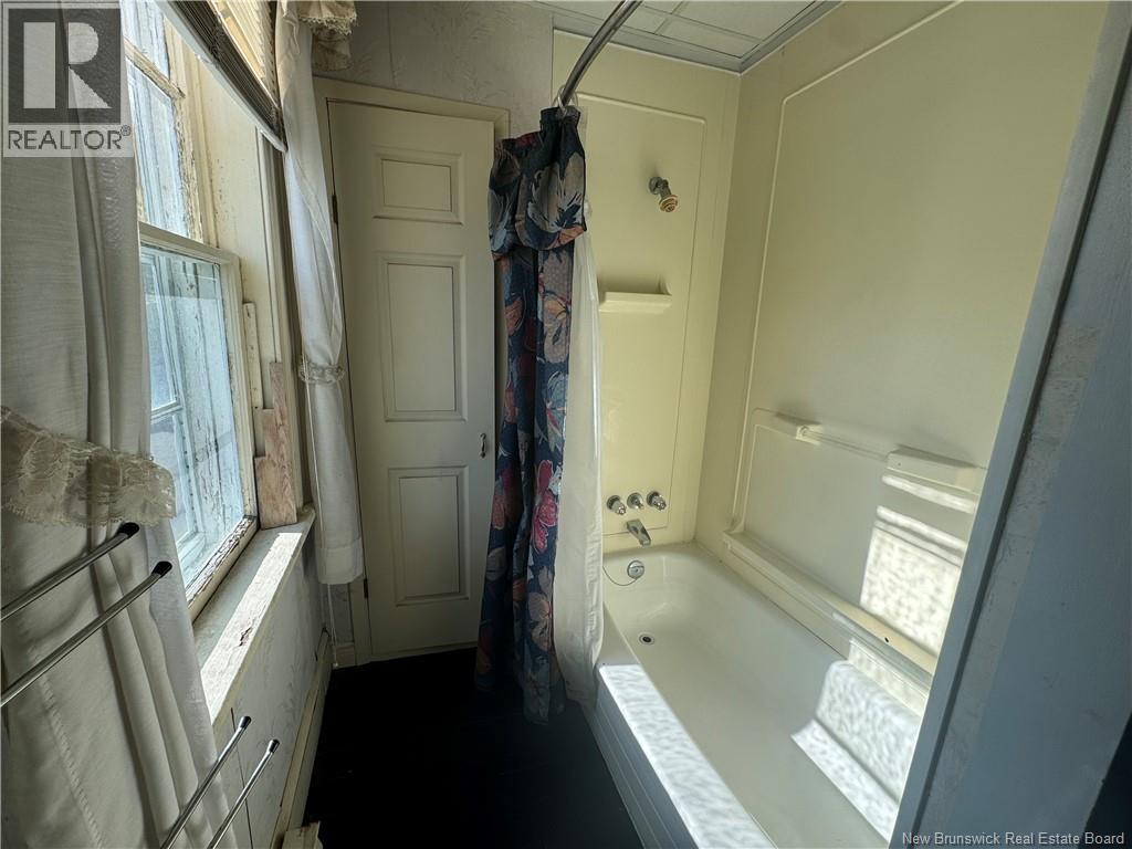 267 Charlotte Street Property Photo 10