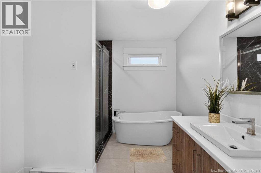 51 Renoir Street Property Photo 28