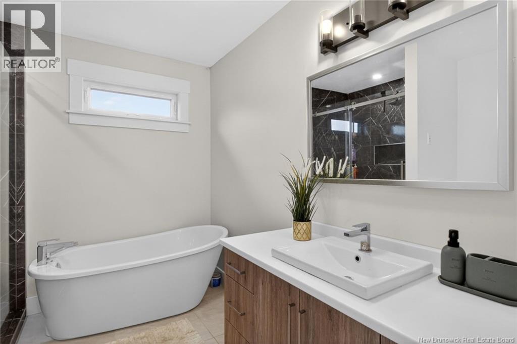 51 Renoir Street Property Photo 32