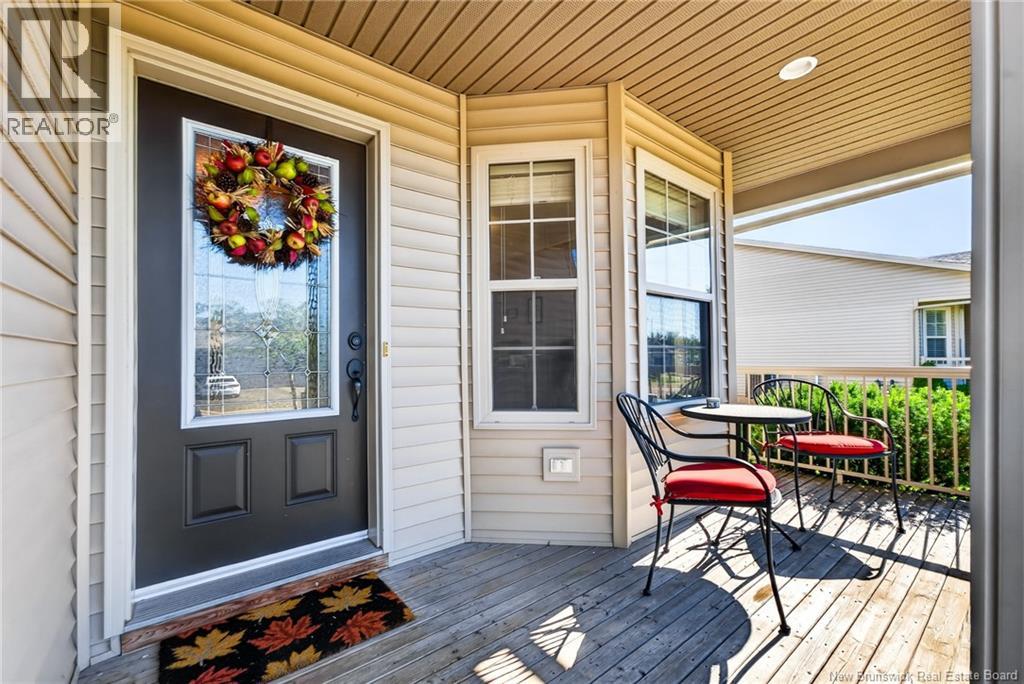 51 Thornhill Crescent Property Photo 3