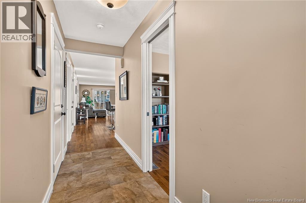 51 Thornhill Crescent Property Photo 5