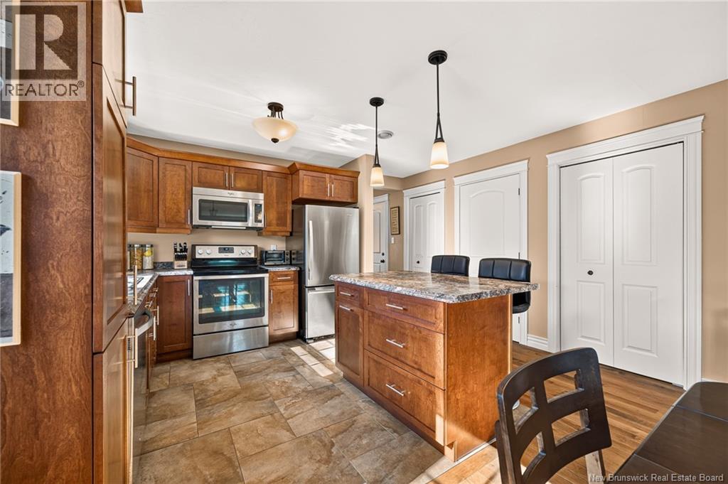 51 Thornhill Crescent Property Photo 11
