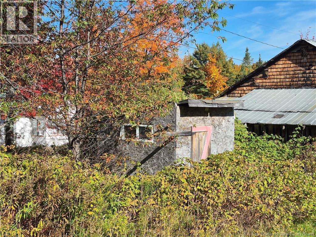 10 Second Avenue Property Photo 26