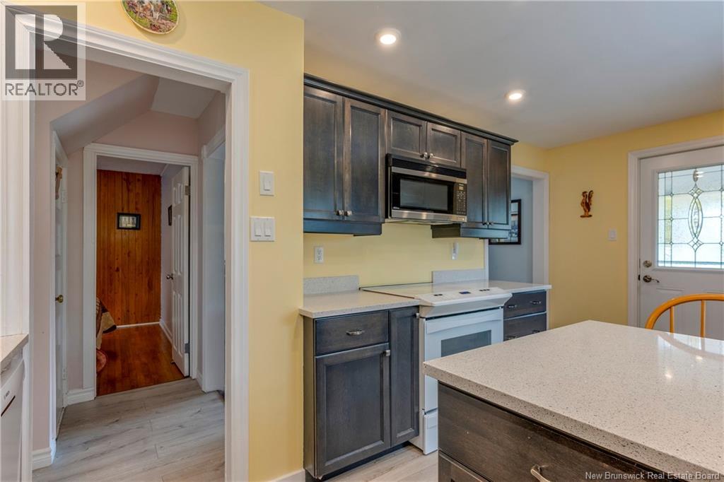 22 Visart Street Property Photo 8