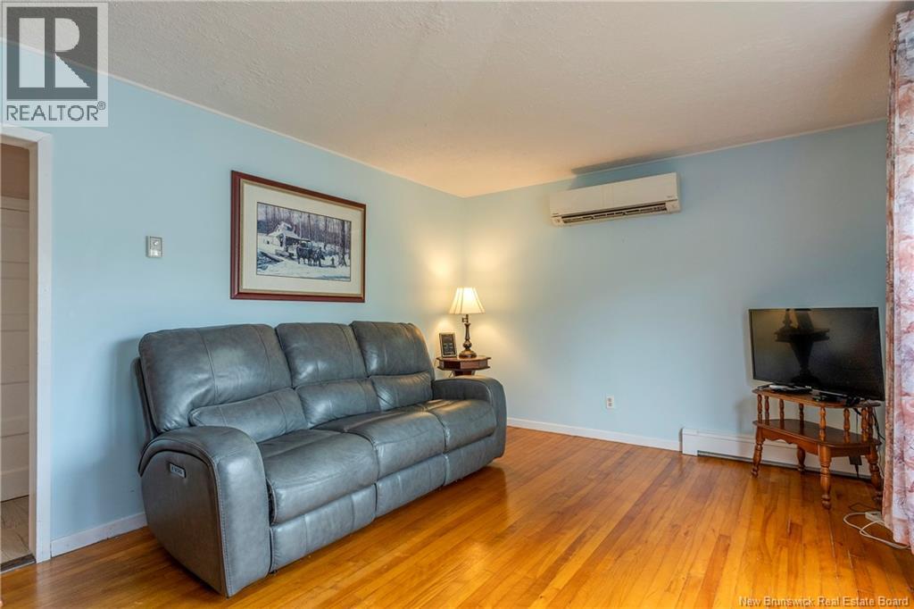 22 Visart Street Property Photo 12