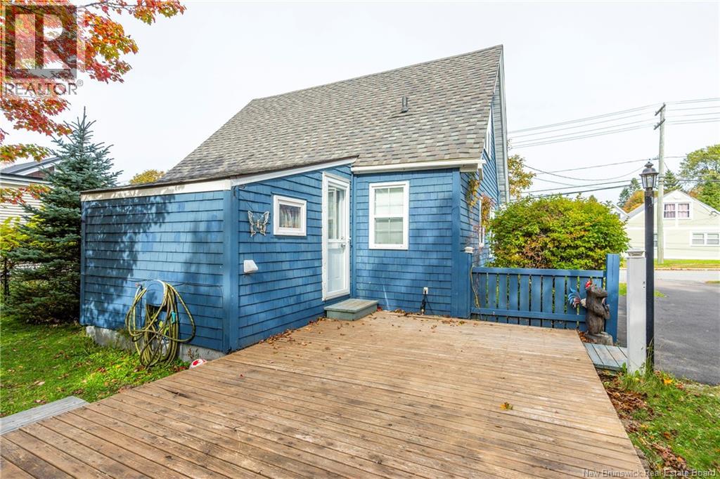 22 Visart Street Property Photo 35