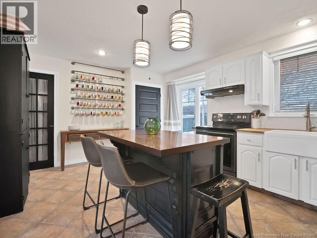 27 Alphonse Street Property Photo 8