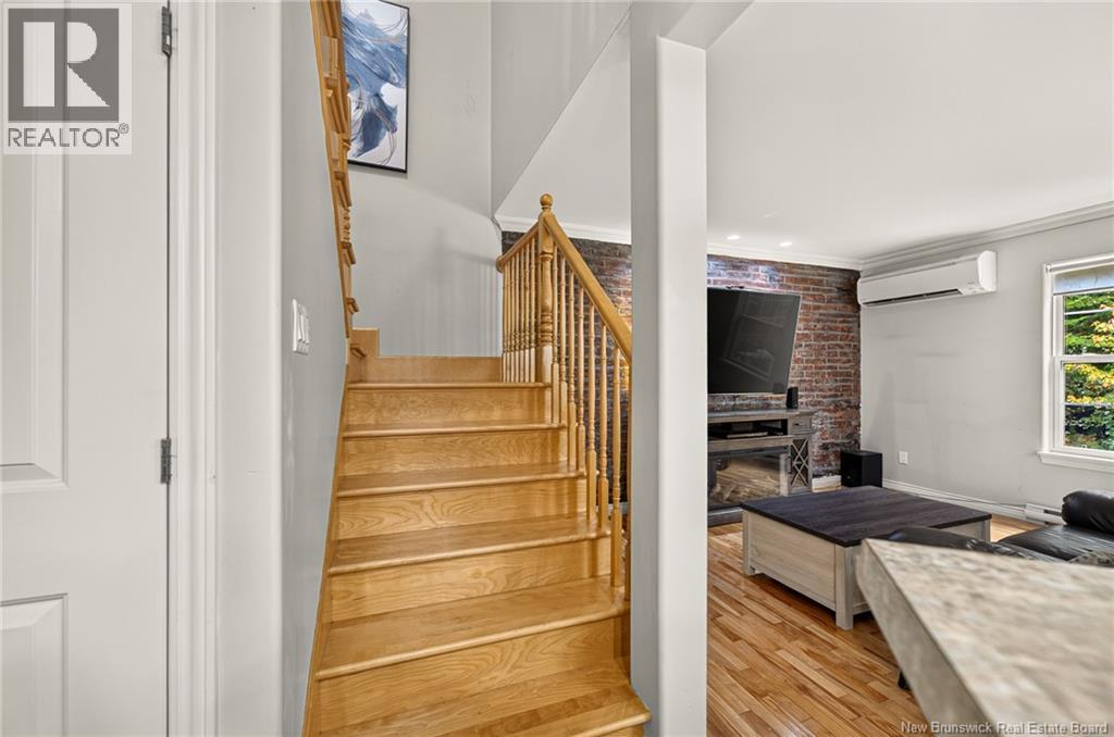 240 Damien Street Property Photo 23