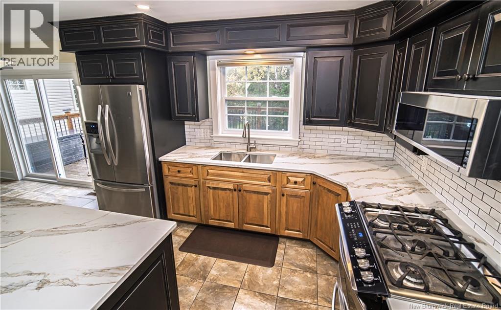 38 Red Maple Court Property Photo 9