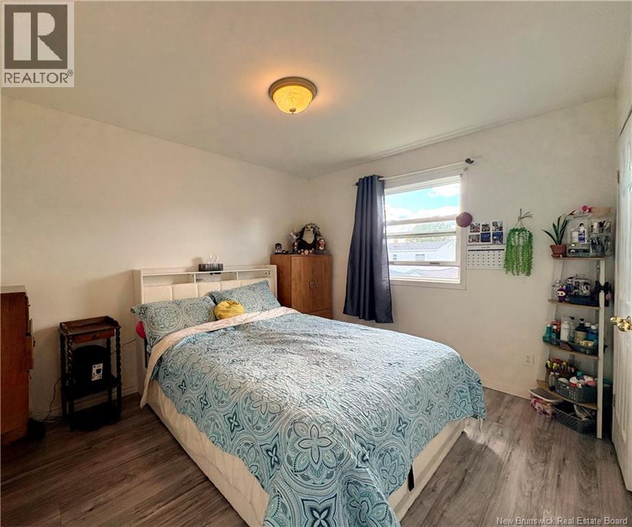 18 Partellow Street Property Photo 11