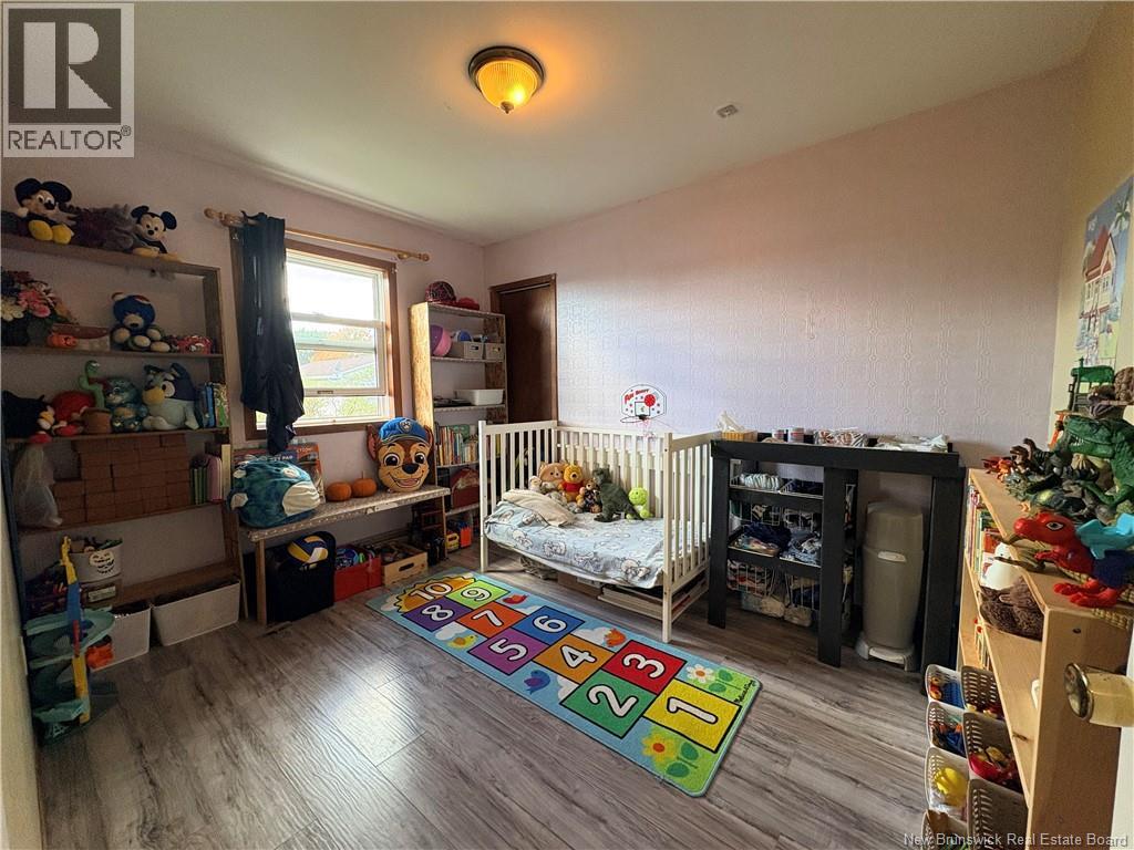 18 Partellow Street Property Photo 13