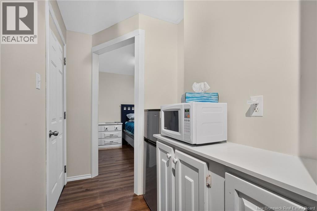 39 Kenmore Drive Property Photo 3