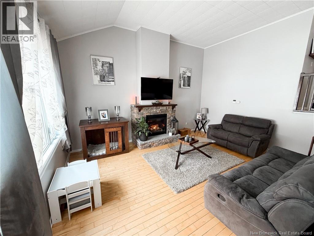 9 Stanley Street Property Photo 12