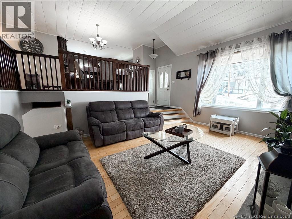 9 Stanley Street Property Photo 15