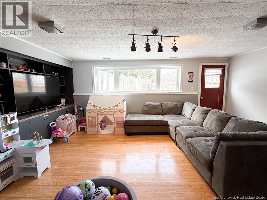 9 Stanley Street Property Photo 32
