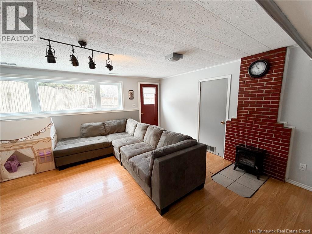 9 Stanley Street Property Photo 33