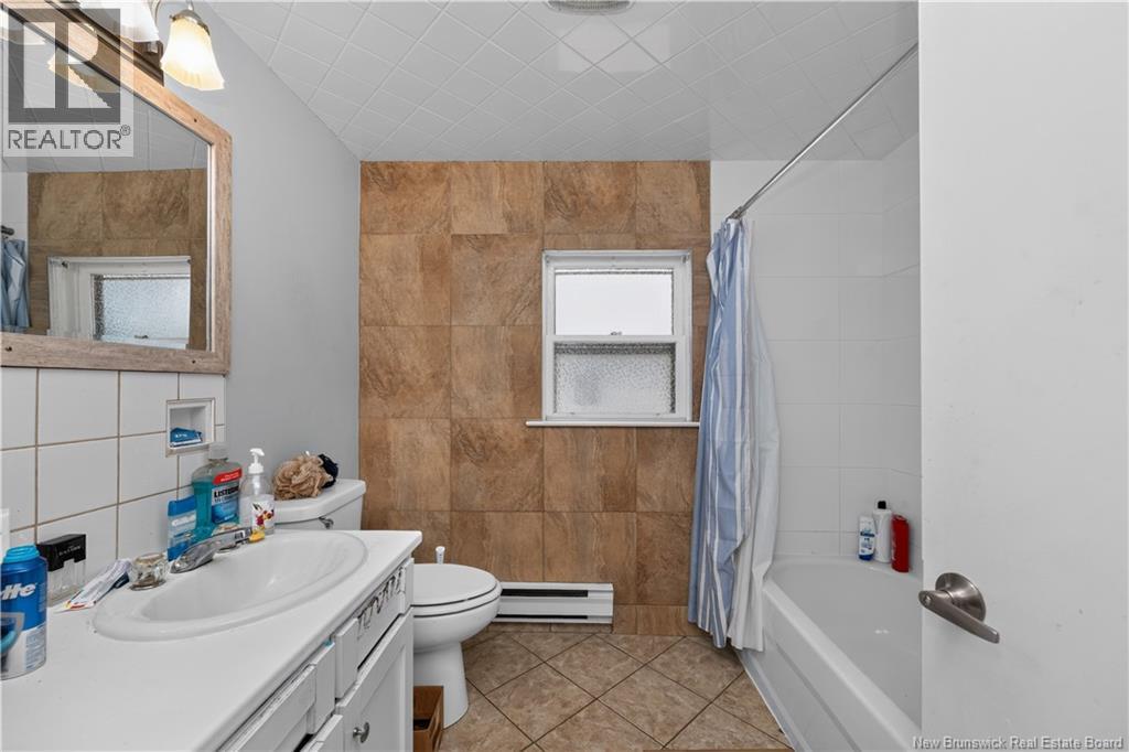 50 Leslie Property Photo 38
