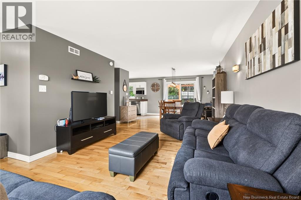 101 Merlot Crescent Property Photo 9