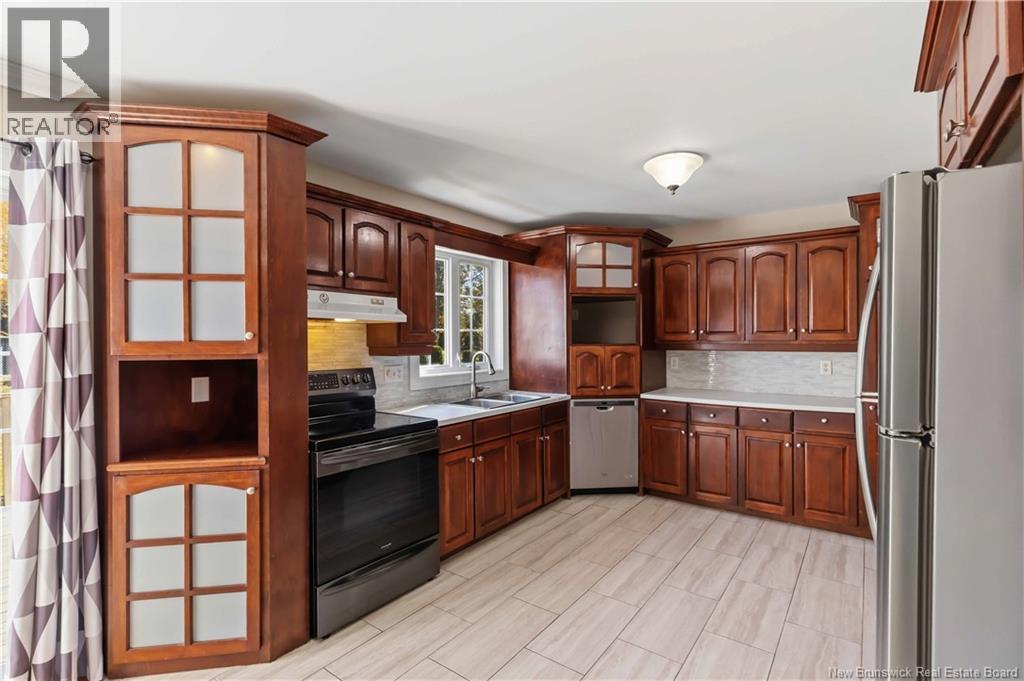 36 Carter Crescent Property Photo 2