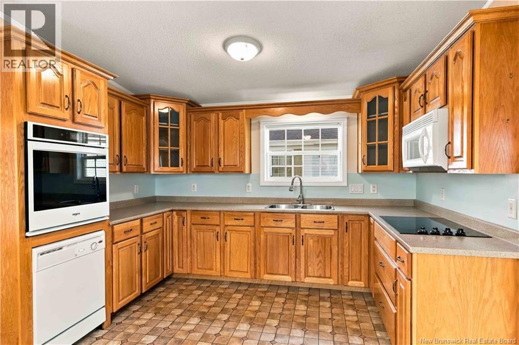 10 Northrup Crescent Property Photo 2