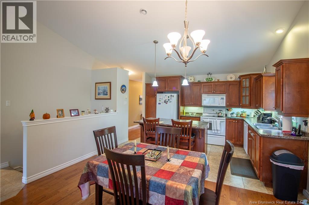 60 Walker Crescent Property Photo 12