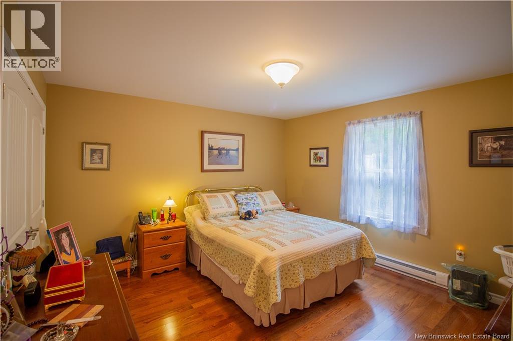 60 Walker Crescent Property Photo 22