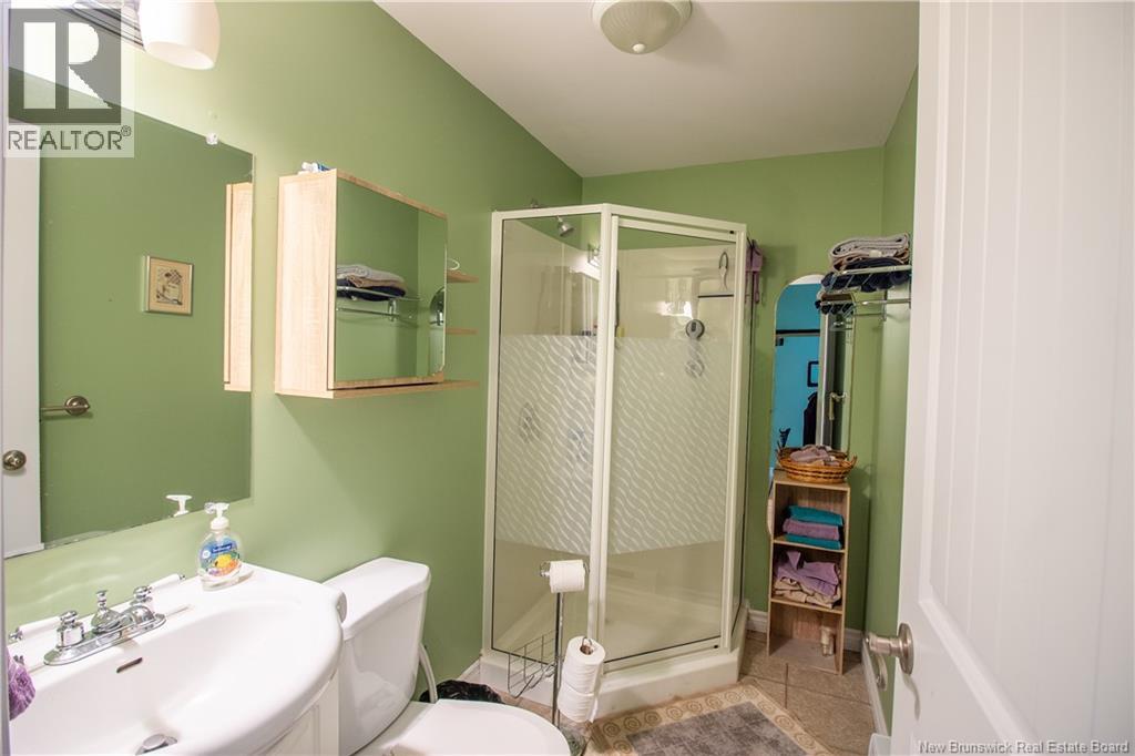 60 Walker Crescent Property Photo 27