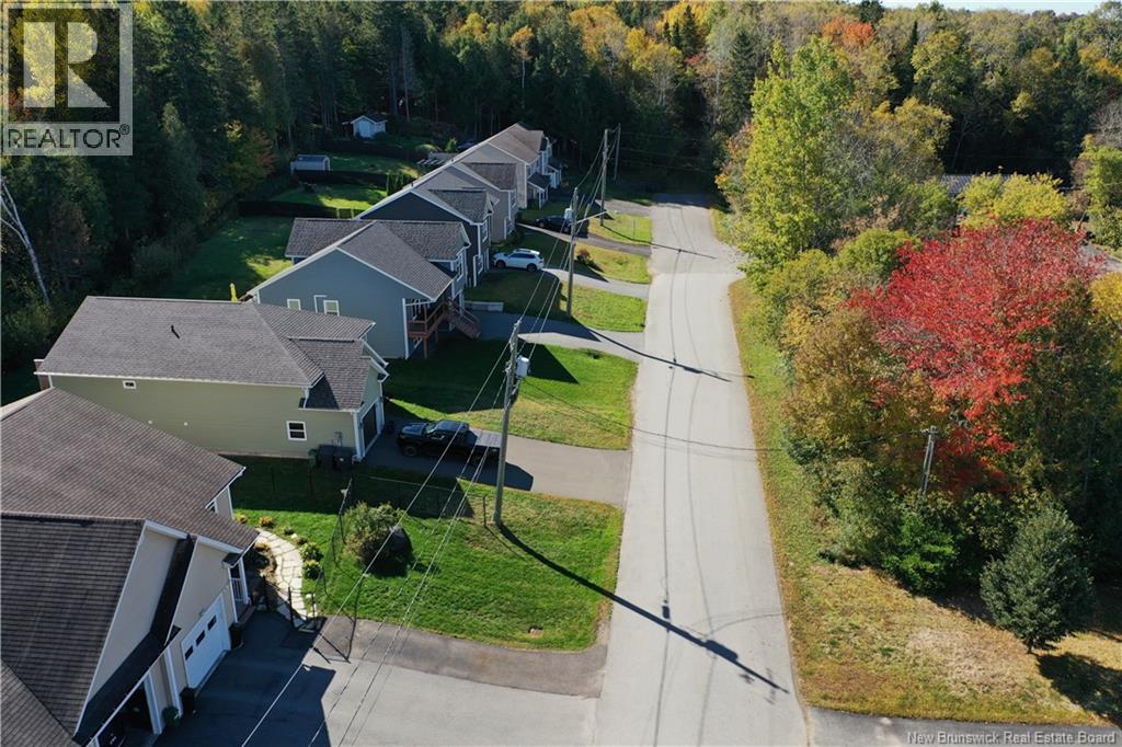 60 Walker Crescent Property Photo 40