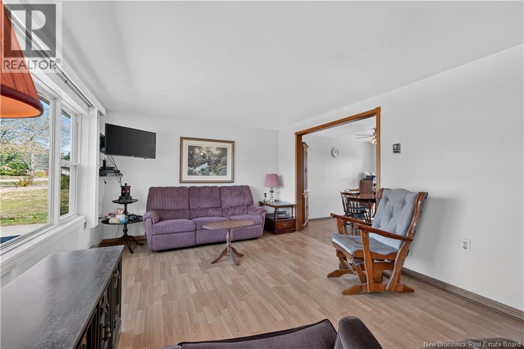 6 Clearwater Street Property Photo 10