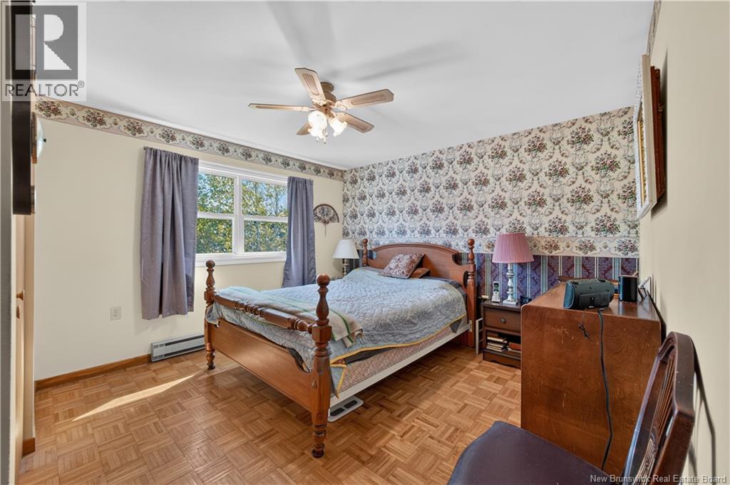 6 Clearwater Street Property Photo 16
