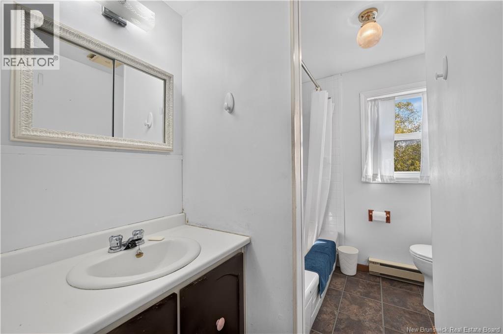 6 Clearwater Street Property Photo 19